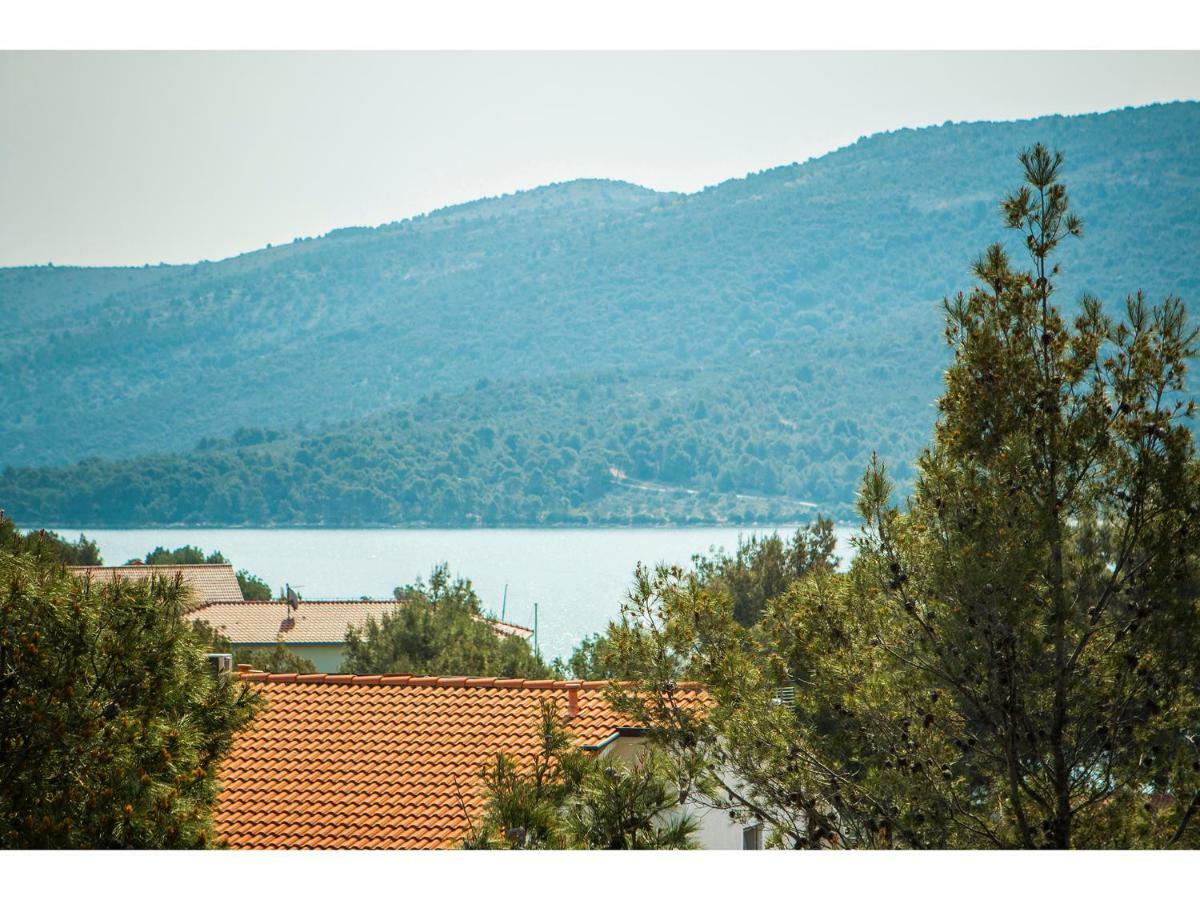 Apartment Goga'S Retreat In Marina Bagian luar foto