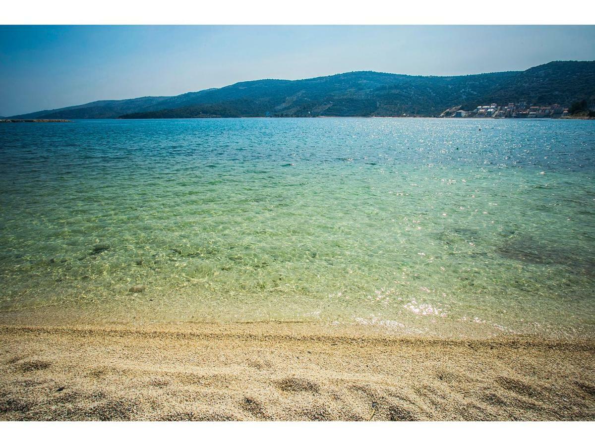 Apartment Goga'S Retreat In Marina Bagian luar foto
